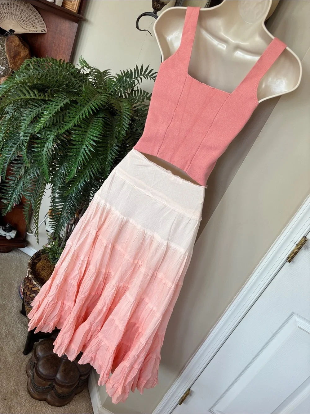 Aqua Ombre Coral Tiered Midi Skirt w/ Abercrombie & Fitch Sleeveless Crop Top
